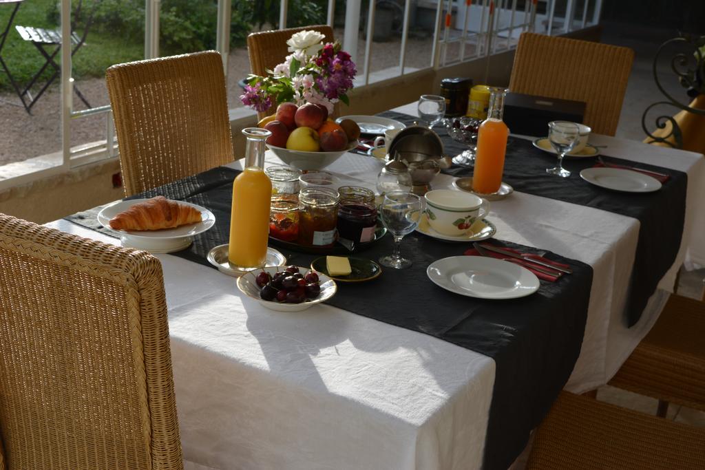 La Maison Du Parc Bed and Breakfast Lacave  Εξωτερικό φωτογραφία